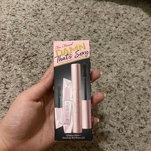 NWT Too faced damn that’s sexy mascara gift box with 2 mascaras inside